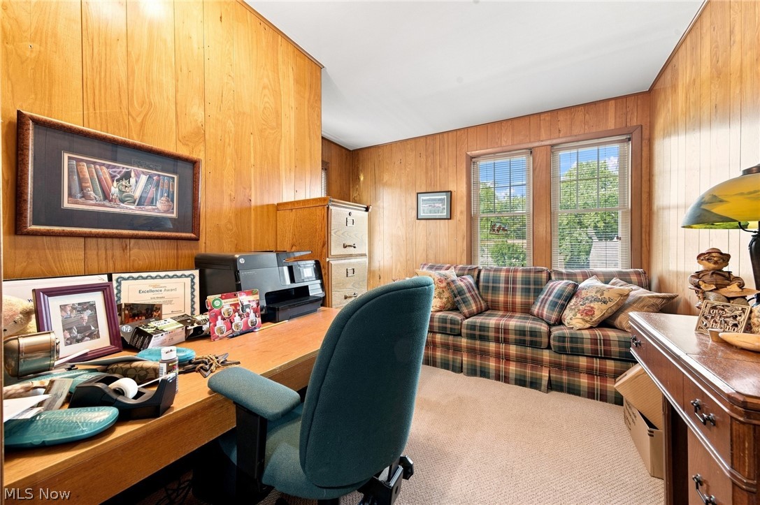 895 Richmond Road Lyndhurst OH 44124