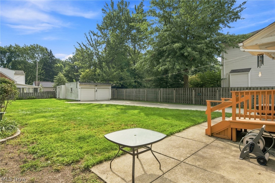 895 Richmond Road Lyndhurst OH 44124