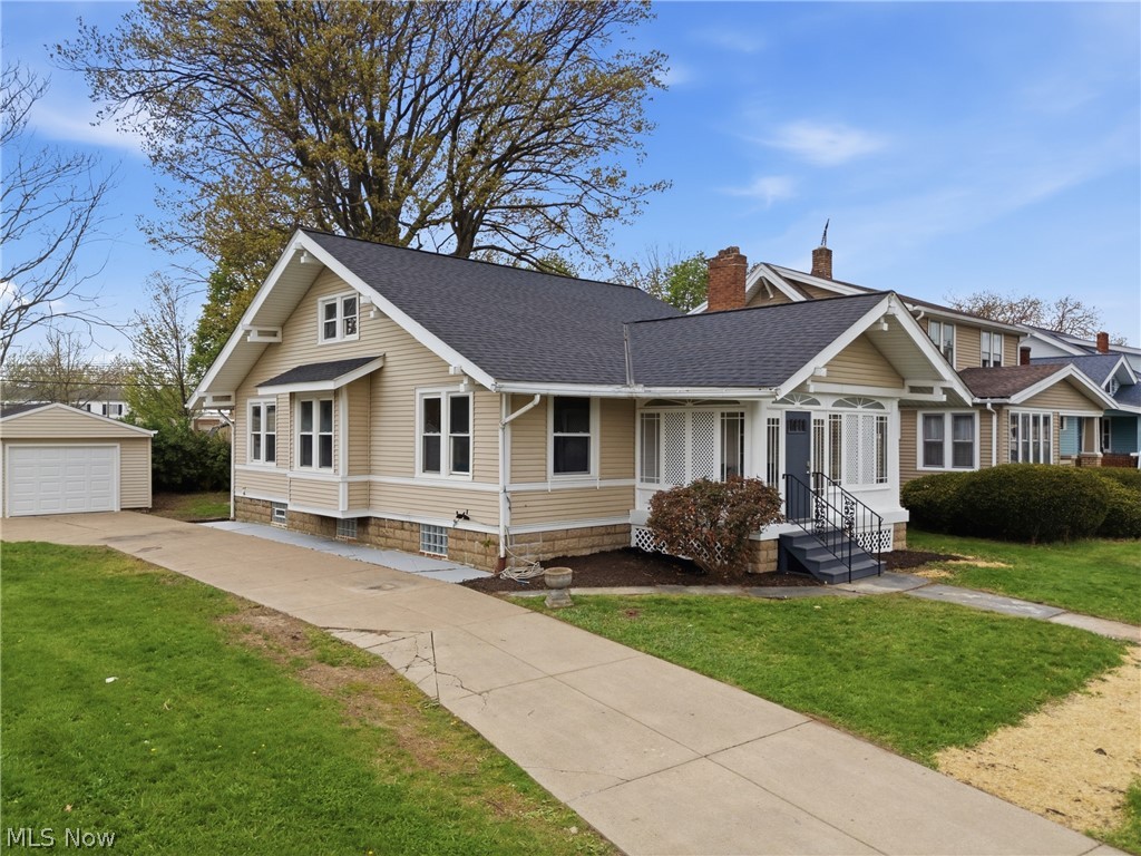3856 W 162nd Street Cleveland OH 44111