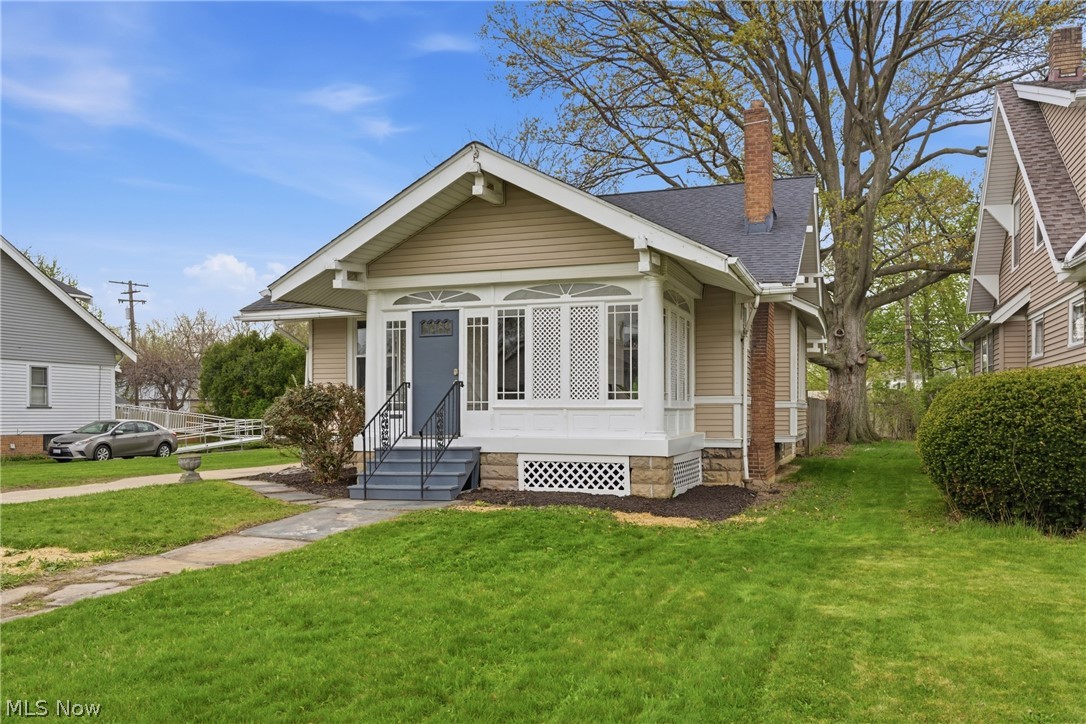 3856 W 162nd Street Cleveland OH 44111