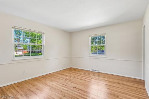 29609 Wellington Drive North Olmsted OH 44070
