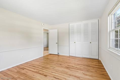 29609 Wellington Drive North Olmsted OH 44070