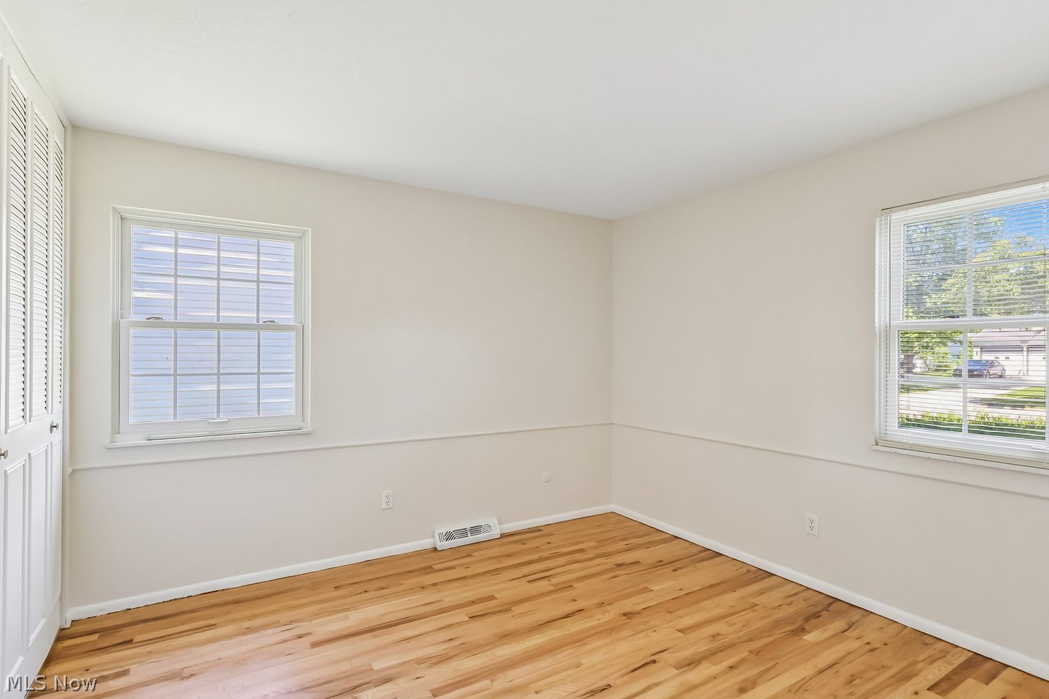 29609 Wellington Drive North Olmsted OH 44070