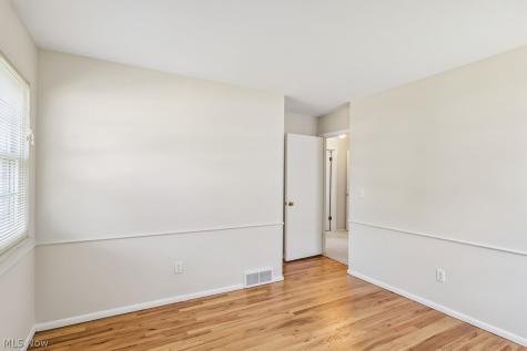 29609 Wellington Drive North Olmsted OH 44070