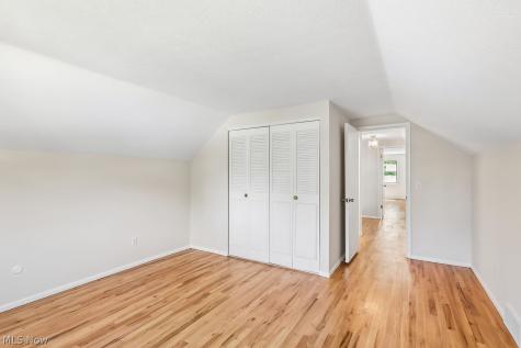 29609 Wellington Drive North Olmsted OH 44070