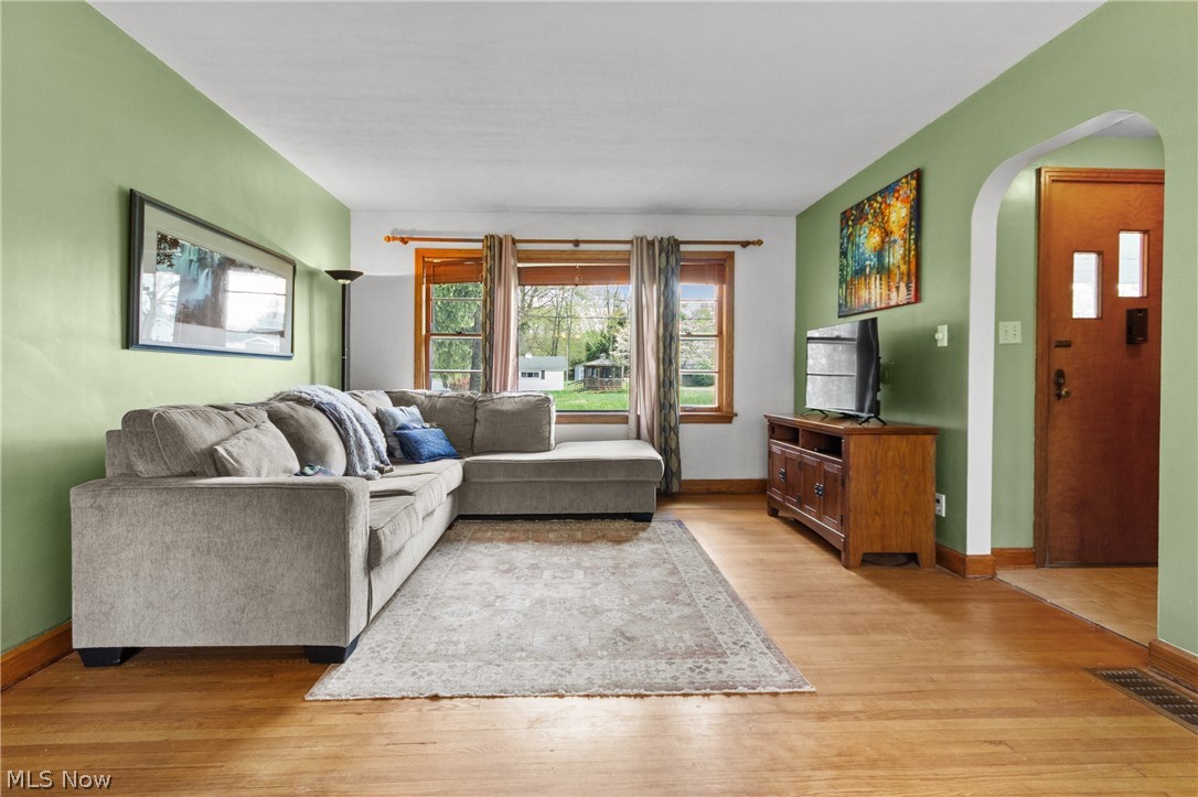455 Montrose Avenue NW Massillon OH 44646