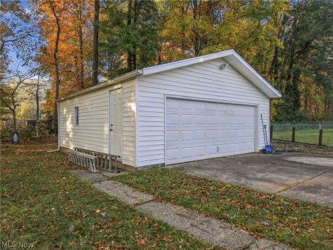 894 Sioux Lane Macedonia OH 44056