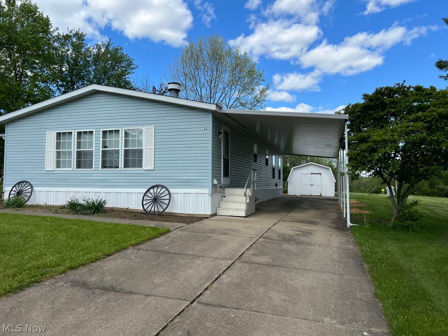 44 NW Thomas Boulevard NW Massillon OH 44647