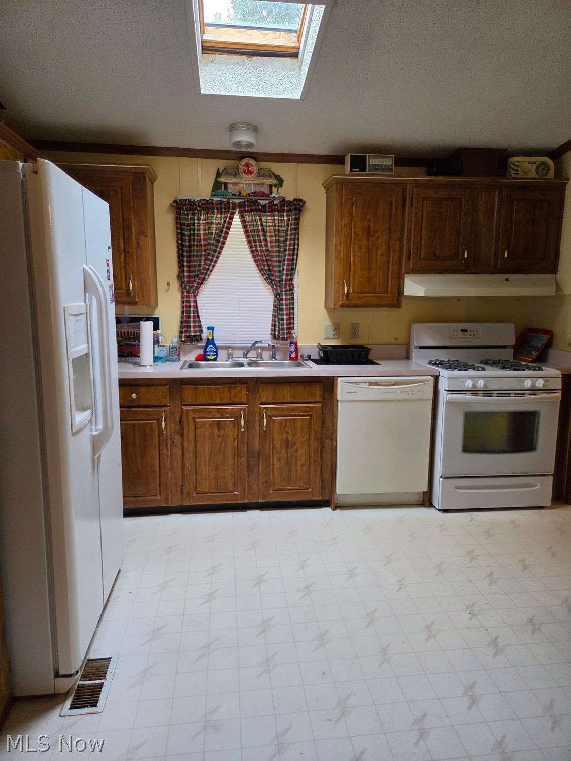44 NW Thomas Boulevard NW Massillon OH 44647