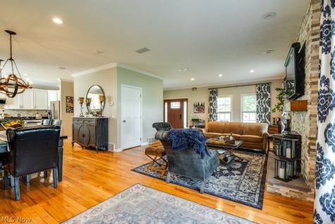 6325 Brecksville Road Independence OH 44131