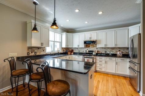 6325 Brecksville Road Independence OH 44131