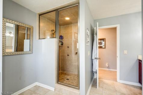 6325 Brecksville Road Independence OH 44131