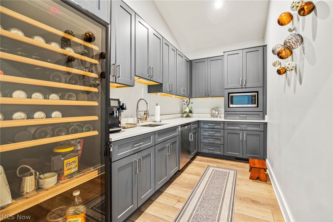 631 Rocky Hollow Drive Akron OH 44313