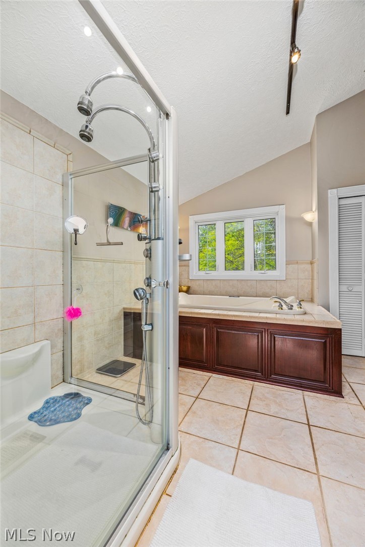 631 Rocky Hollow Drive Akron OH 44313