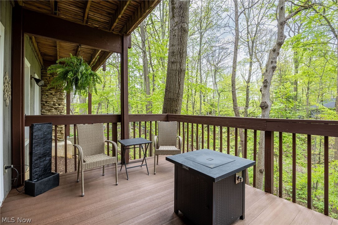 631 Rocky Hollow Drive Akron OH 44313