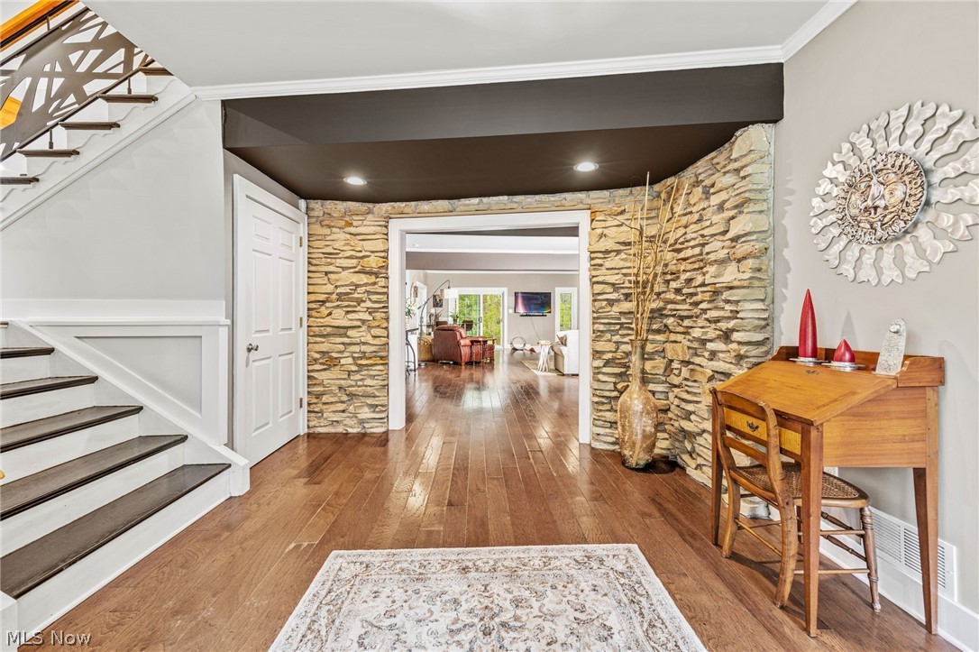 631 Rocky Hollow Drive Akron OH 44313
