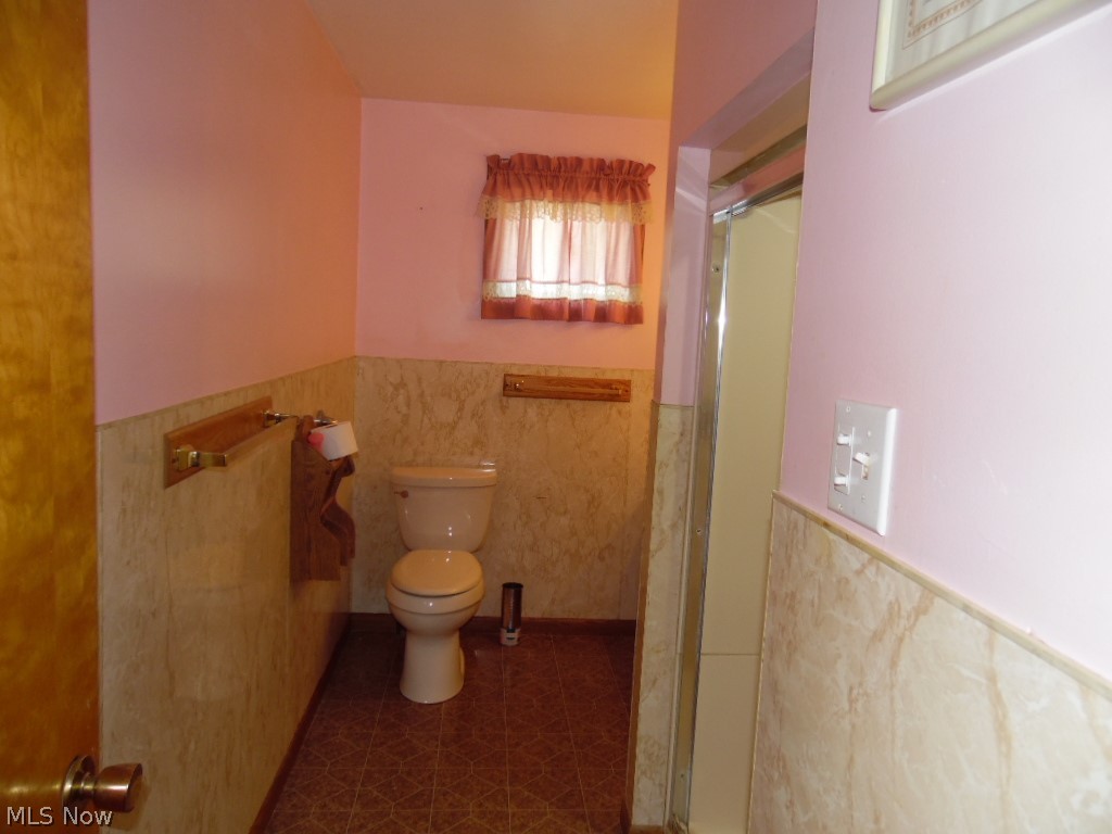 22122 Valley View Drive West Lafayette OH 43845