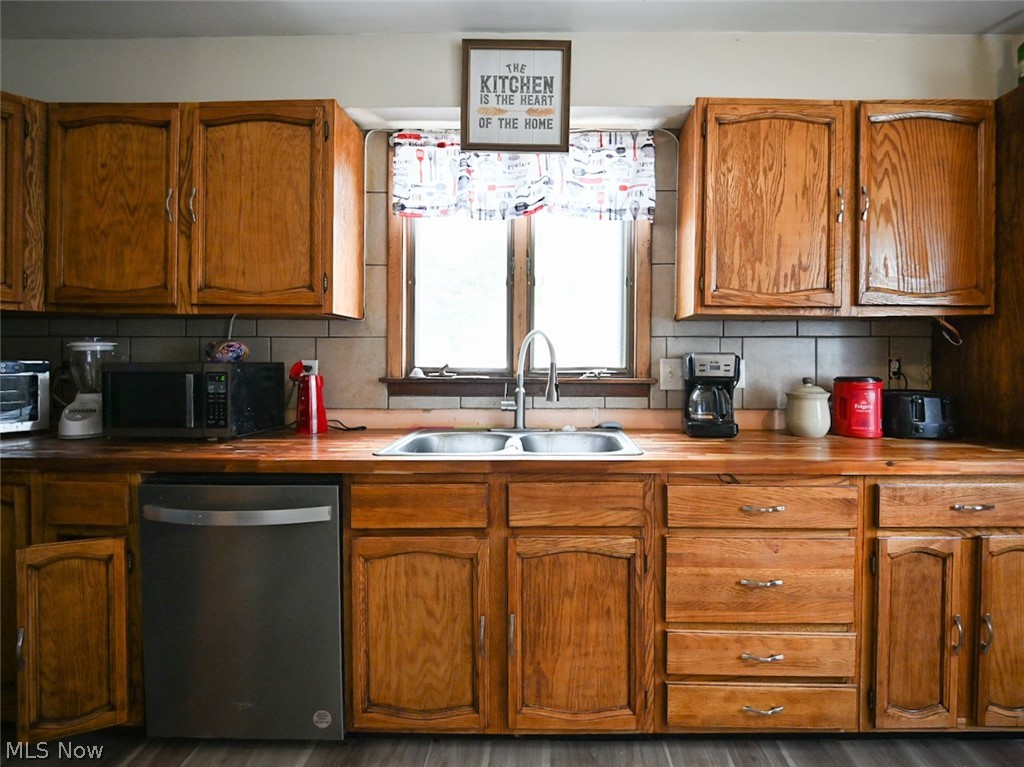 554 Stanton Avenue Niles OH 44446