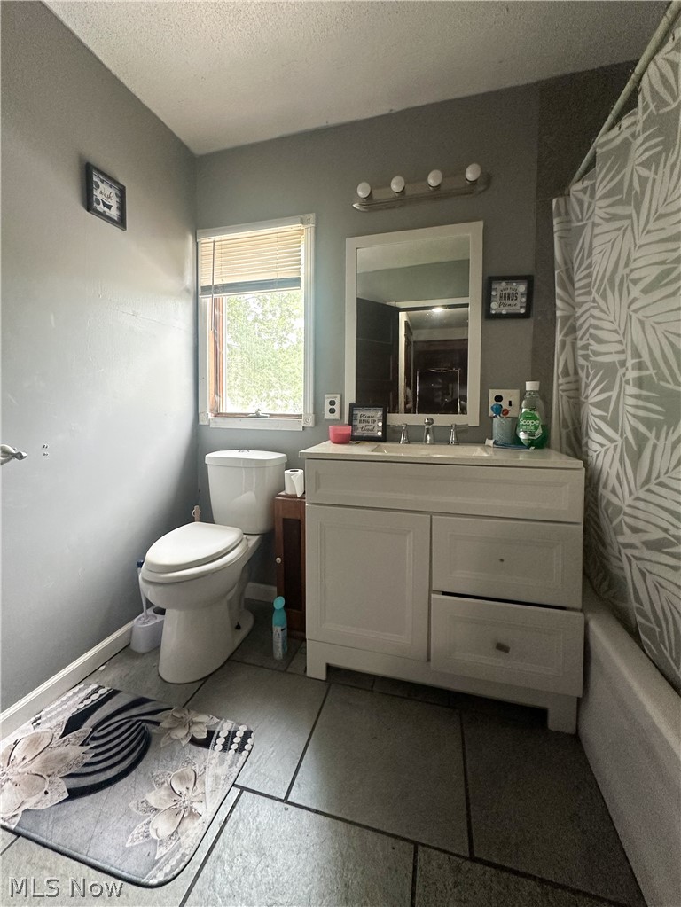 554 Stanton Avenue Niles OH 44446