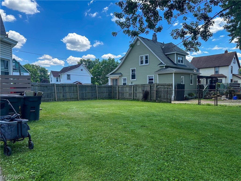 554 Stanton Avenue Niles OH 44446