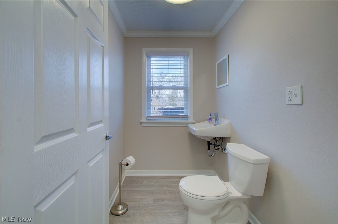 1933 Whipple Avenue NW Canton OH 44708