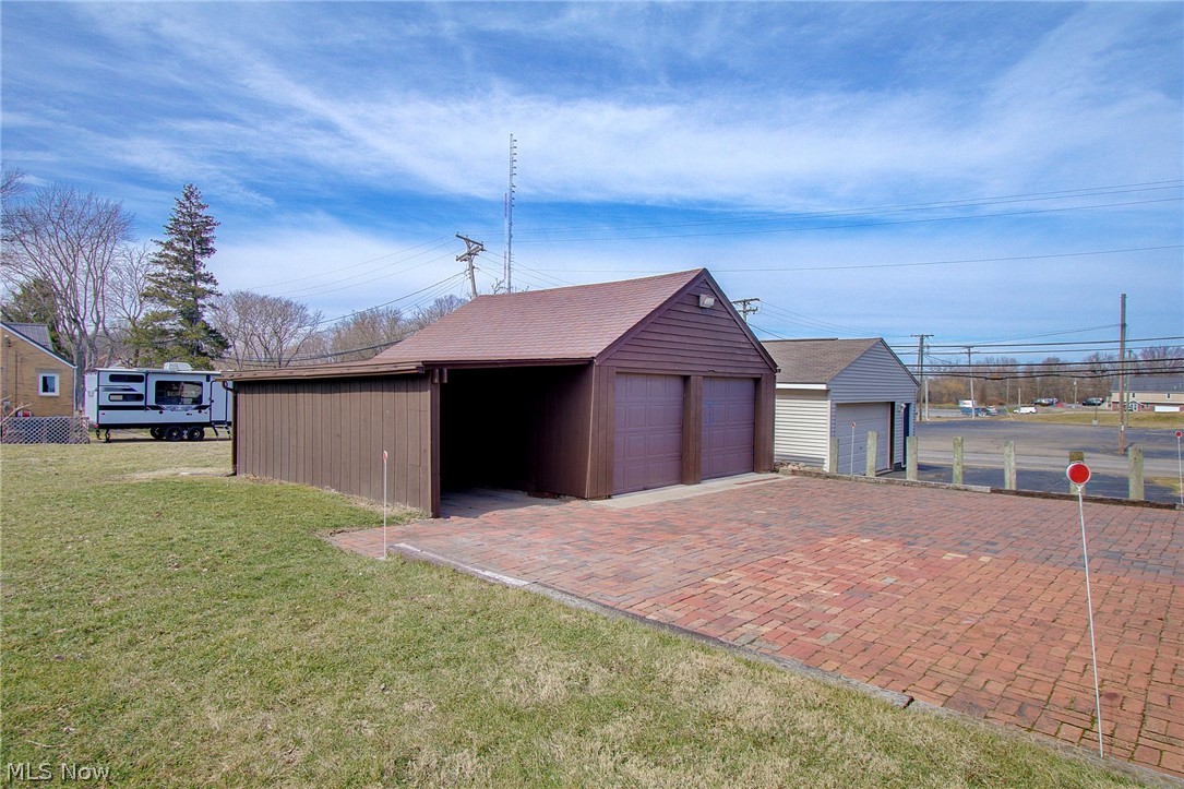 1933 Whipple Avenue NW Canton OH 44708