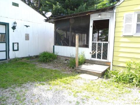 234 S Point Drive Avon Lake OH 44012