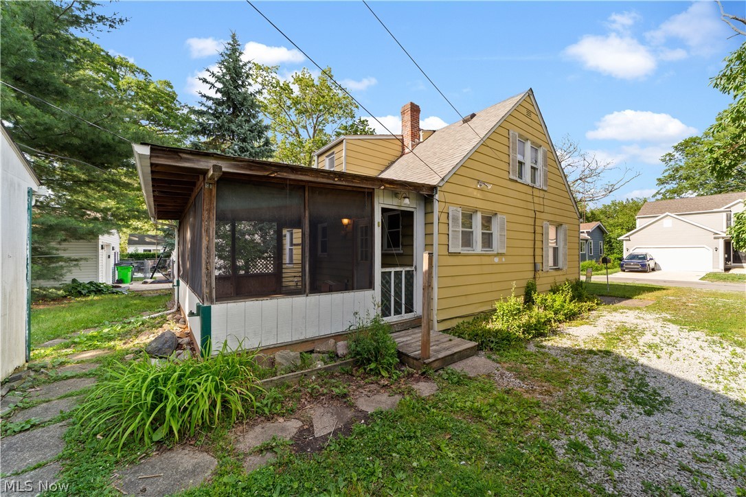 234 S Point Drive Avon Lake OH 44012
