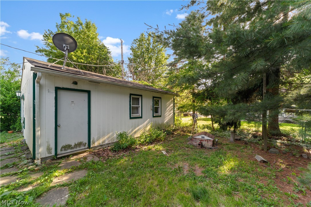 234 S Point Drive Avon Lake OH 44012