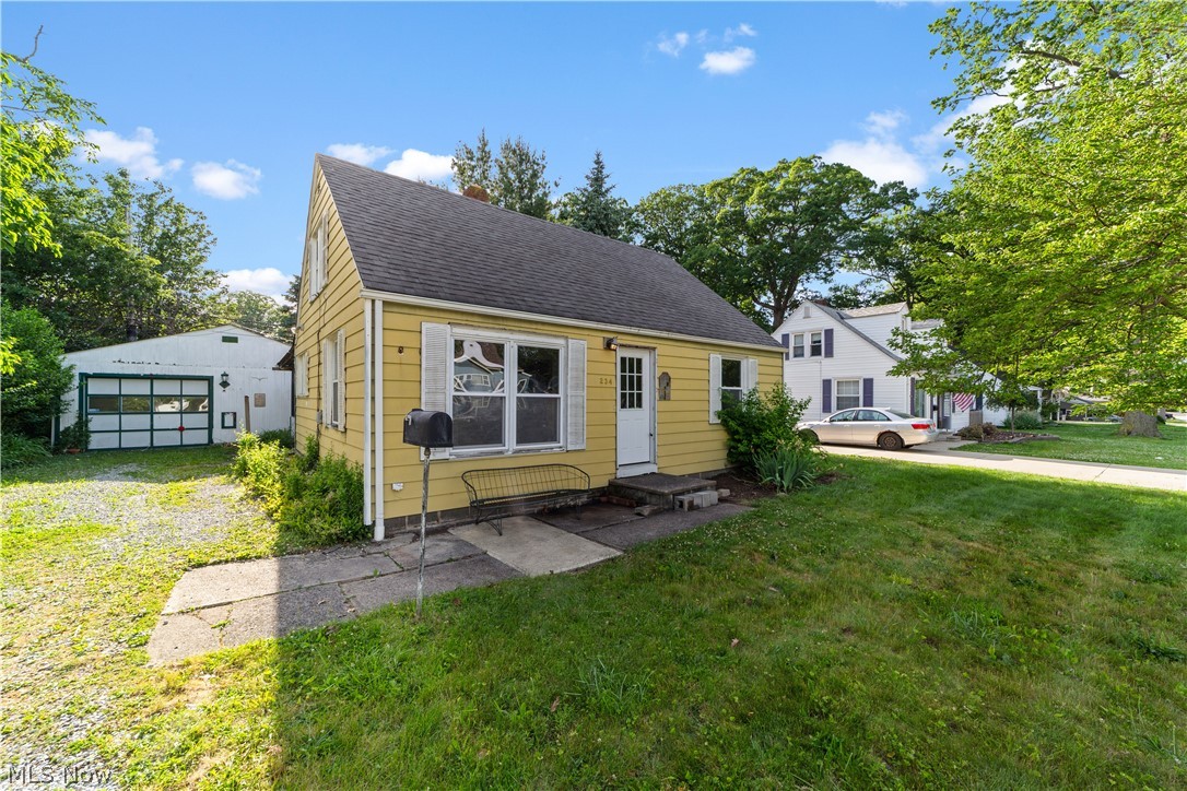 234 S Point Drive Avon Lake OH 44012