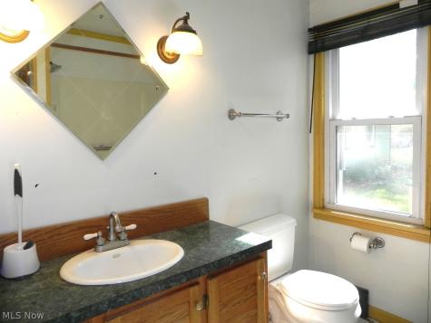 234 S Point Drive Avon Lake OH 44012