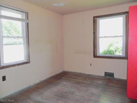 234 S Point Drive Avon Lake OH 44012