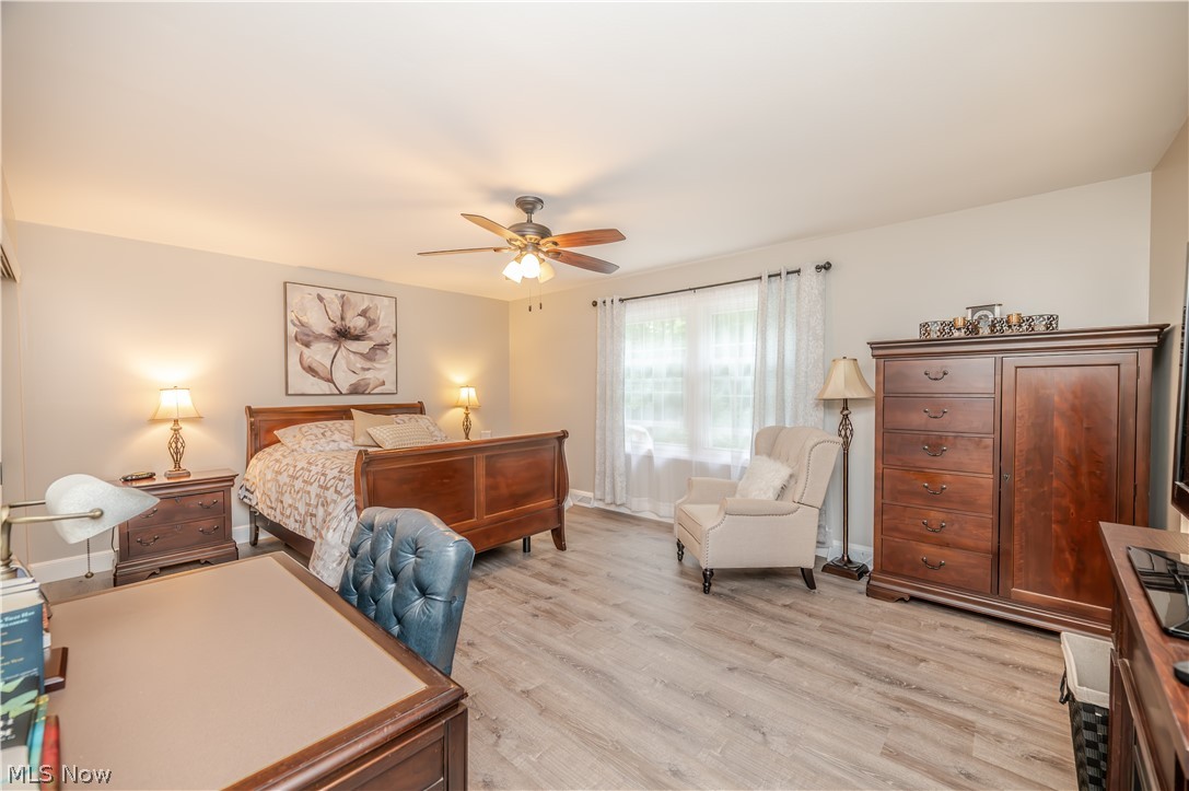 1238 Willowood Hubbard OH 44425