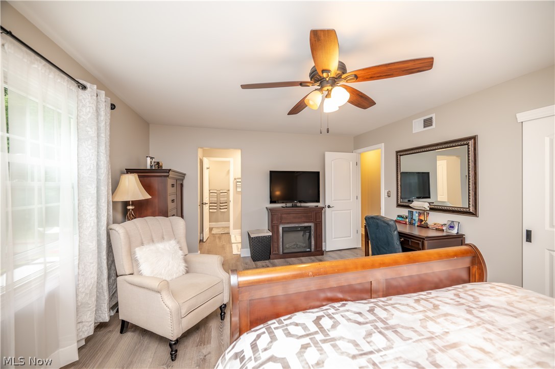 1238 Willowood Hubbard OH 44425