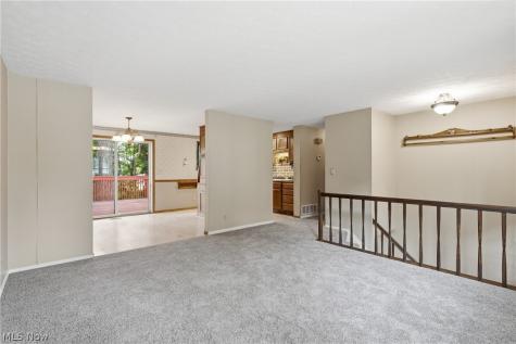 163 Oakhurst Drive Munroe Falls OH 44262