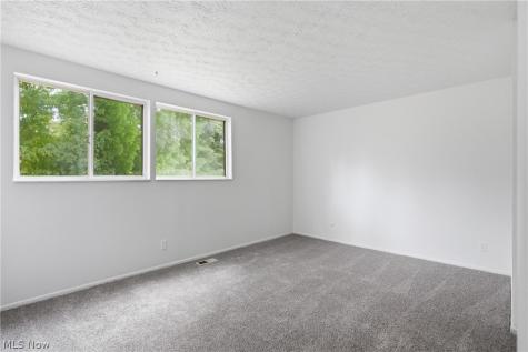 163 Oakhurst Drive Munroe Falls OH 44262