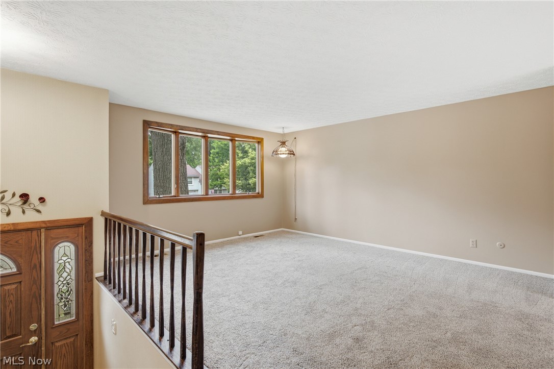 163 Oakhurst Drive Munroe Falls OH 44262