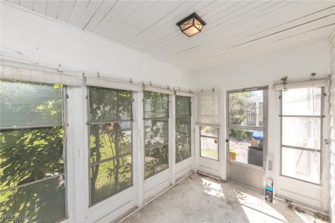 4218 Bushnell Road University Heights OH 44118