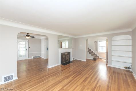 4218 Bushnell Road University Heights OH 44118