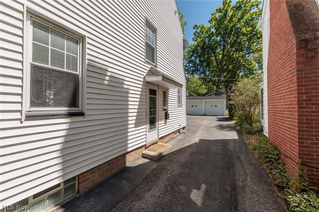 4218 Bushnell Road University Heights OH 44118