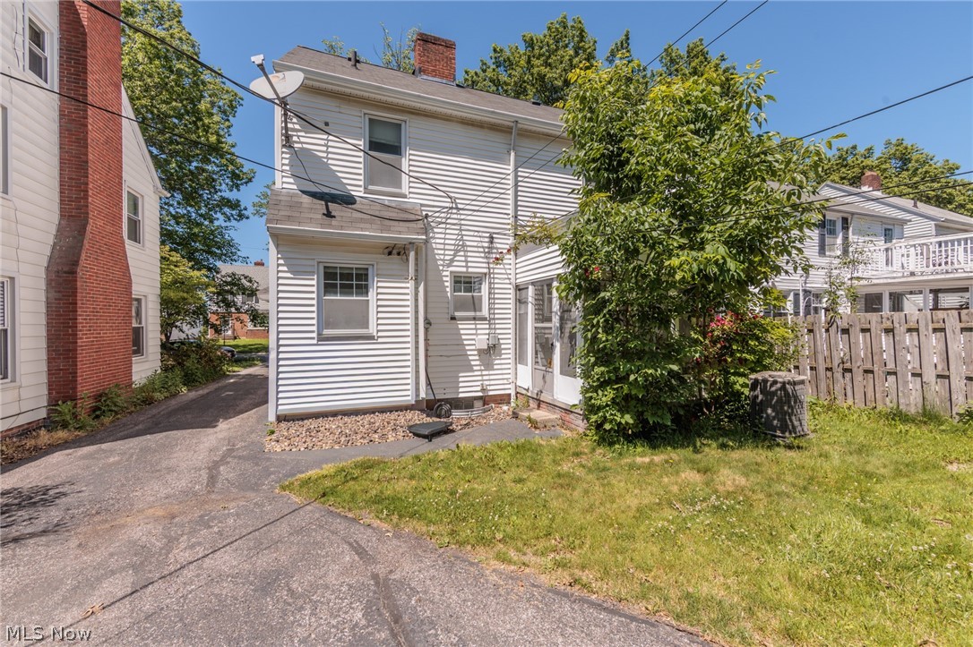 4218 Bushnell Road University Heights OH 44118