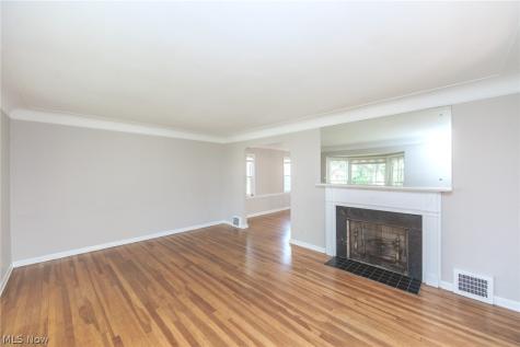 4218 Bushnell Road University Heights OH 44118