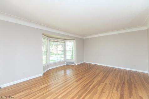 4218 Bushnell Road University Heights OH 44118