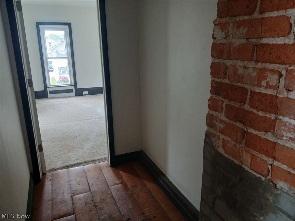 247 Whitney Street Conneaut OH 44030