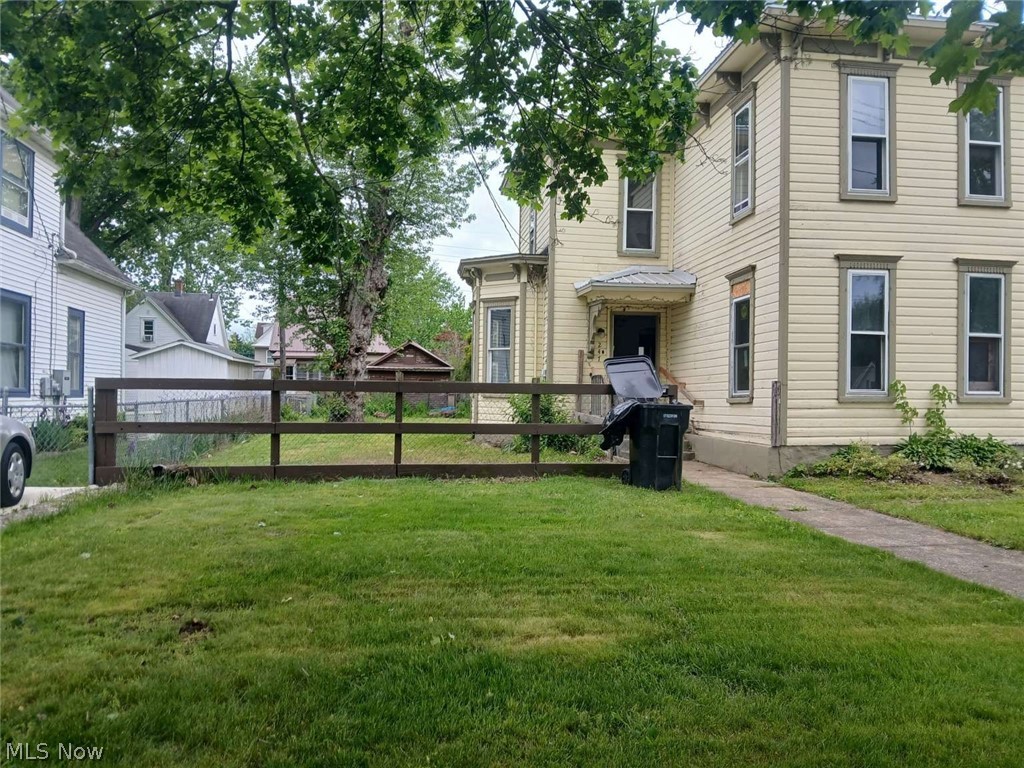 247 Whitney Street Conneaut OH 44030
