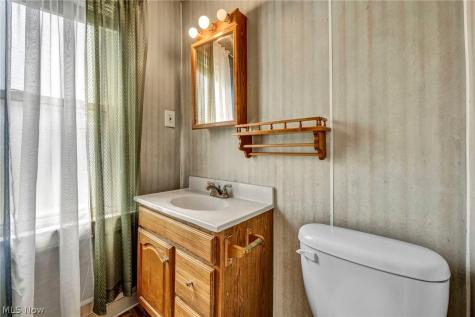 13313 Sprecher Avenue Cleveland OH 44135