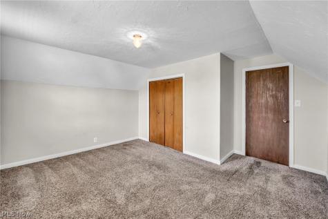 13313 Sprecher Avenue Cleveland OH 44135