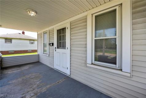 13313 Sprecher Avenue Cleveland OH 44135