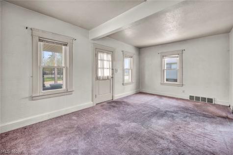 13313 Sprecher Avenue Cleveland OH 44135