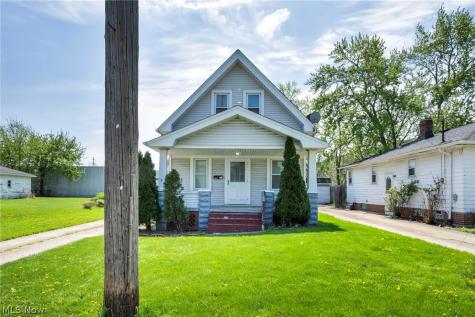 13313 Sprecher Avenue Cleveland OH 44135